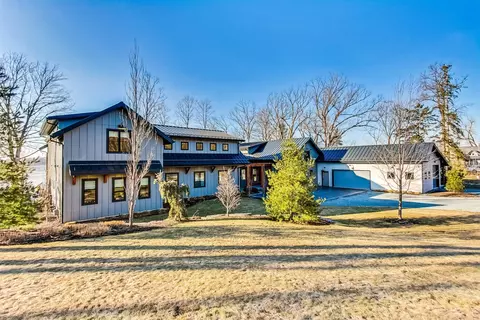 27452 Silver Lk, Salem, WI 53168