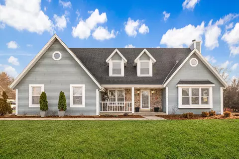 1110 Pioneer, Waukesha, WI 53186