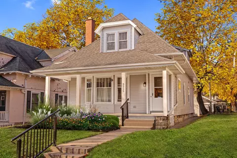 3555 N Murray, Shorewood, WI 53211