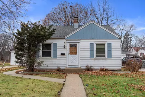 4921 N 74th, Milwaukee, WI 53218