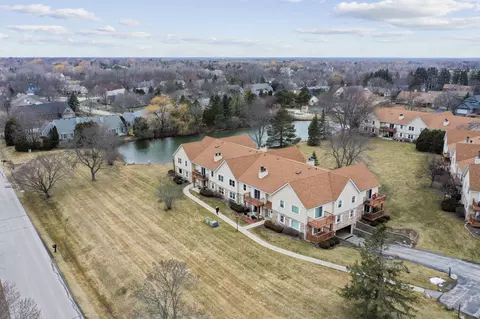 10615 N Ivy #45, Mequon, WI 53092