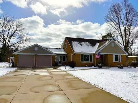 15065 Carpenter, Brookfield, WI 53005