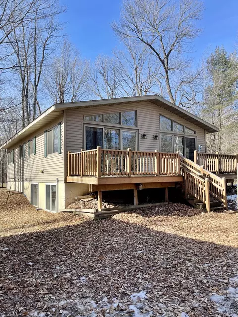 2819 27 34, Cedar Lake, WI 54817