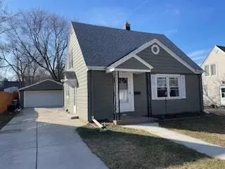 2843 S 85th, West Allis, WI 53227