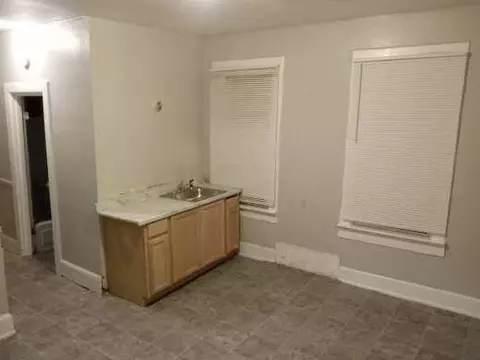 2439 N 6th, Milwaukee, WI 53212