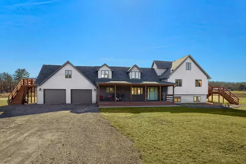 w8483 Oak Ridge Road, Manchester, WI 54615