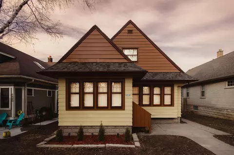 6516 W Girard, Milwaukee, WI 53210