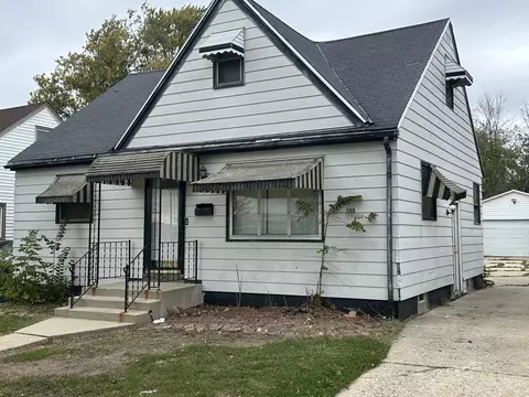 4334 W Eggert, Milwaukee, WI 53218