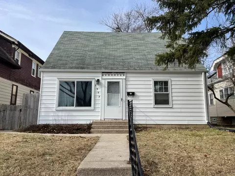 2957 N 52nd, Milwaukee, WI 53210
