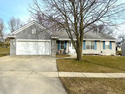 1209 Crestview, Watertown, WI 53094