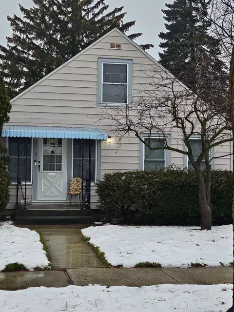 2418 Cleveland, Racine, WI 53405