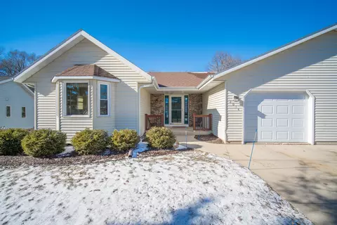 2014 Hilltop, West Bend, WI 53095