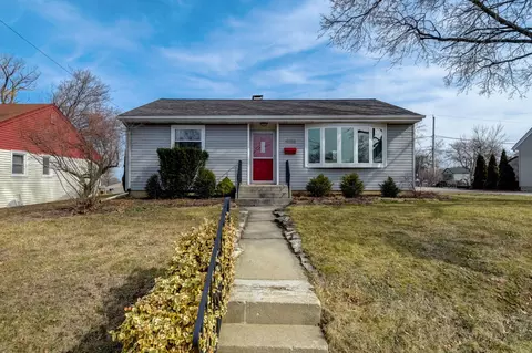 4188 S Kingan, Saint Francis, WI 53235