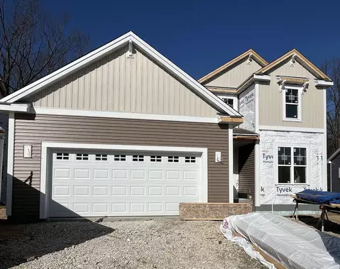 305 Paradise, Hartland, WI 53029