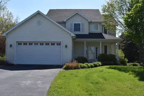 393 Hawthorne, Williams Bay, WI 53191