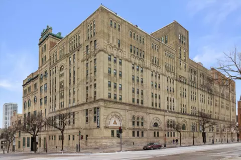 270 E Highland #646, Milwaukee, WI 53202