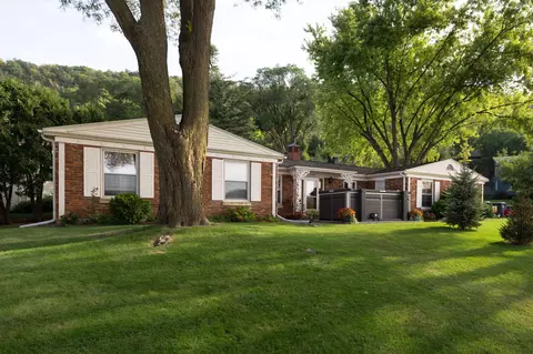 1903 Barnabee, La Crosse, WI 54601