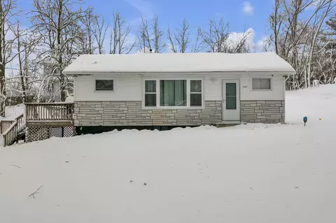 107 W Hunt, Twin Lakes, WI 53181