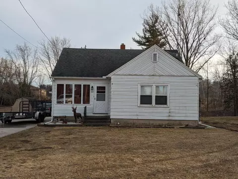 404 E Church, Mishicot, WI 54228