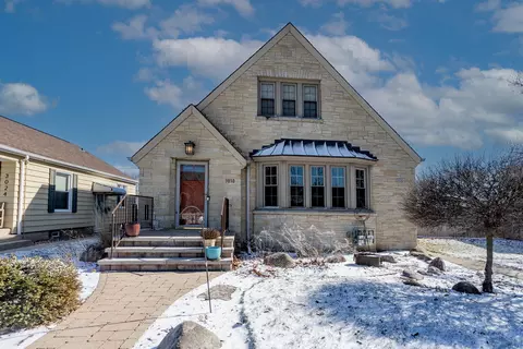 3030 S 50th, Milwaukee, WI 53219