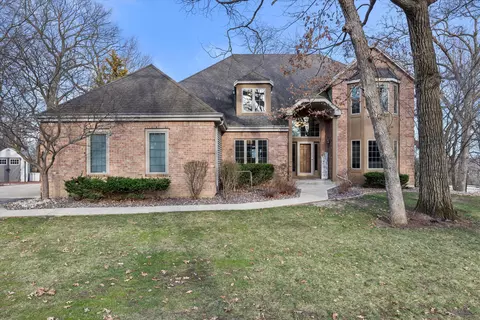 30705 Hunters Gln, Burlington, WI 53105