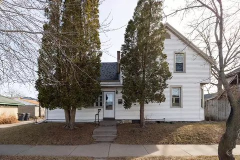 1715 10th, La Crosse, WI 54601