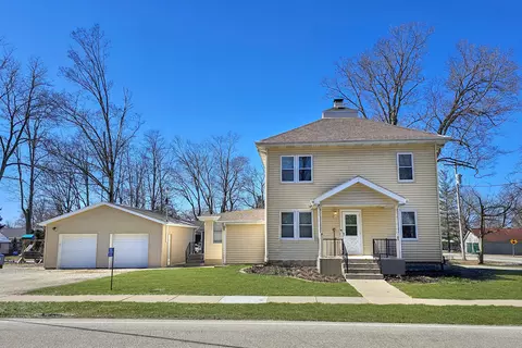 100 S Rochester, Burlington, WI 53105