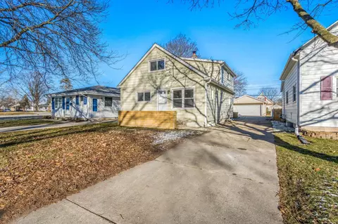 1116 S 110th, West Allis, WI 53214