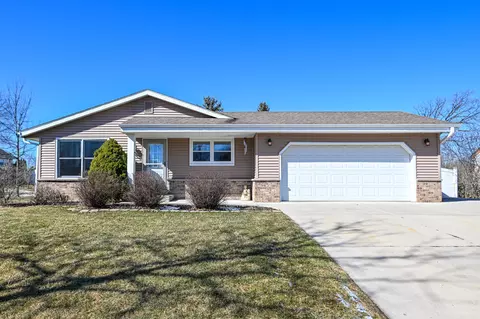 10571 S Mcgraw, Oak Creek, WI 53154