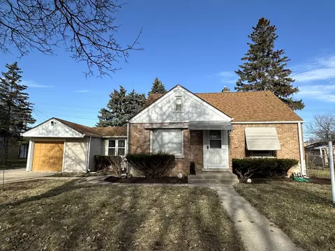 6334 W Medford, Milwaukee, WI 53218