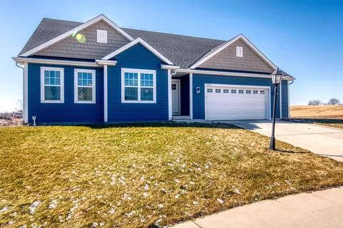 879 Amber, Port Washington, WI 53074