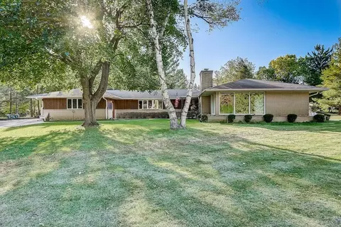 3405 Arroyo, Brookfield, WI 53045