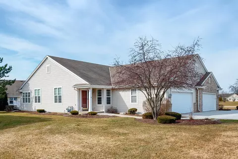 622 Maple Tree #A, Waterford, WI 53185