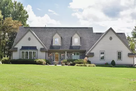 w208s10650 S Karen, Muskego, WI 53150