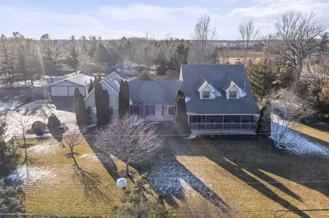 3408 169th, Paris, WI 53144