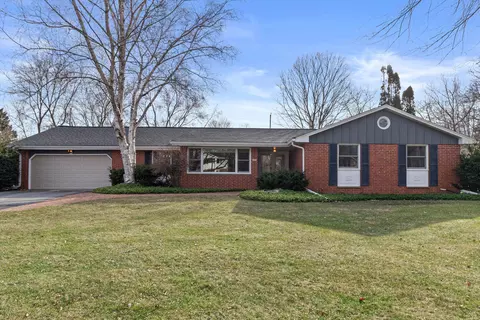 1815 W Woodbury, Glendale, WI 53209
