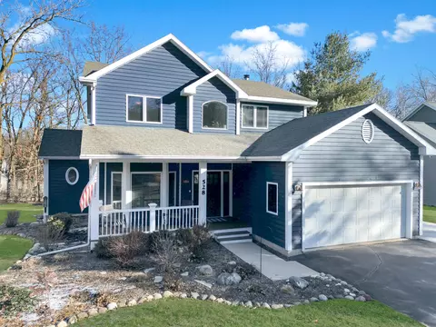 528 Berwyn, Fontana, WI 53125