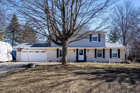 n54w33415 Terrace, Merton, WI 53058