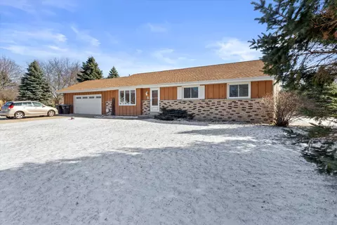w331s8170 James, Mukwonago, WI 53149