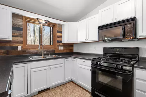 6423 S S Un, Newton, WI 54220