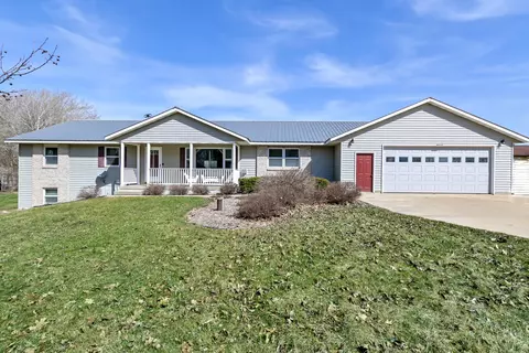 w7184 County Road V, Aztalan, WI 53551