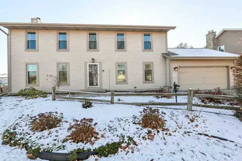4113 W Central, Franklin, WI 53132