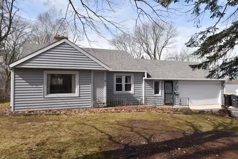 707 N 119th, Wauwatosa, WI 53226