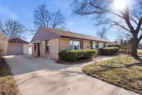 7017 W Ohio, Milwaukee, WI 53219