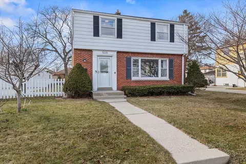 5331 N Lydell, Glendale, WI 53217