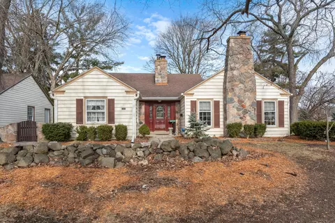 5830 Lilac, Hales Corners, WI 53130