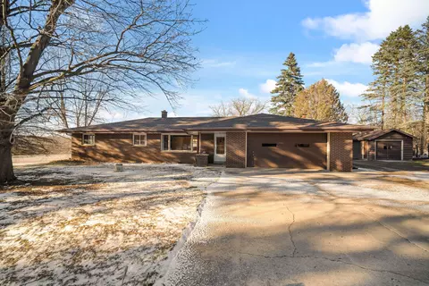 4408 Pleasant Vly, Cedarburg, WI 53024