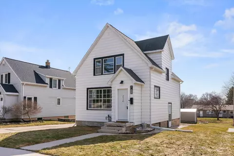 711 Mccolm, Plymouth, WI 53073