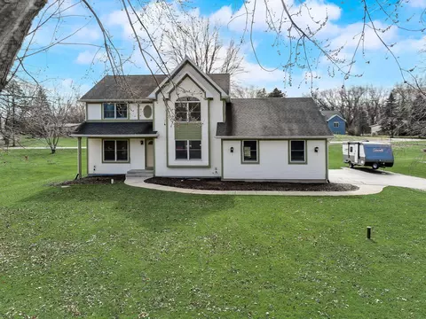 w5335 Plantation Road, Sugar Creek, WI 53121
