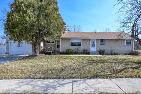 4970 S 51st, Greenfield, WI 53220